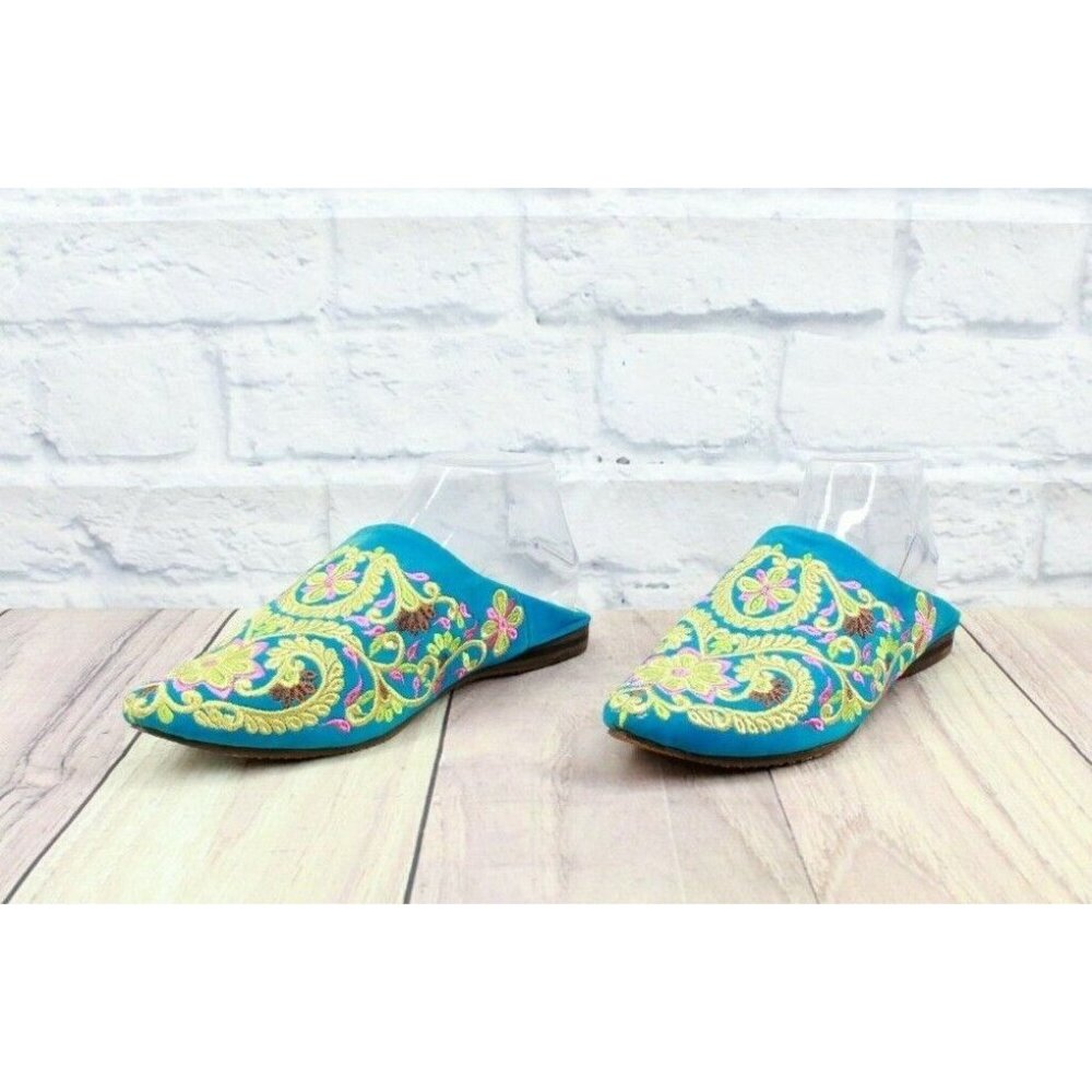 Women's Embroidered Blue Floral Pointed Toe Slip On Mules Flats Shoes Size 7 - Picture 1 of 10